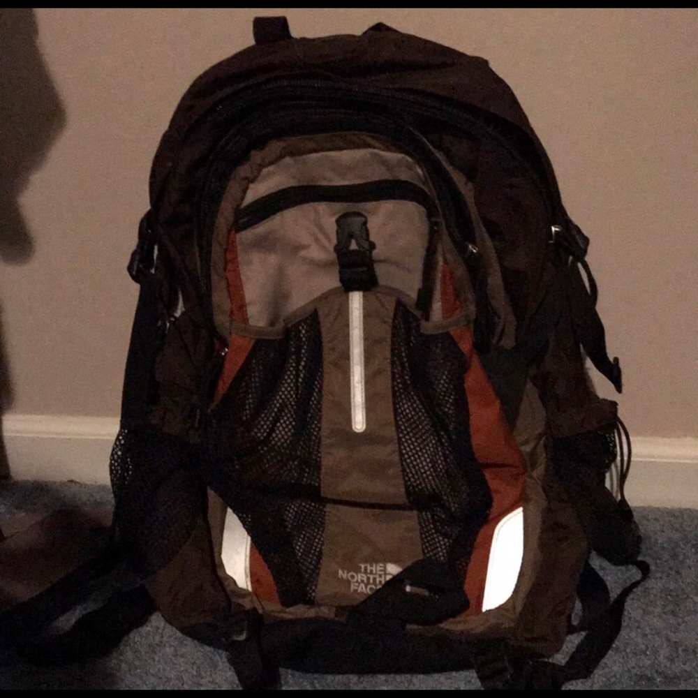 North Face Recon 31 L backpack